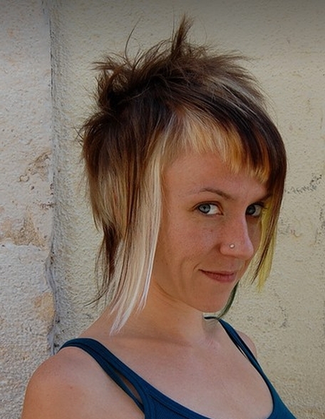 cieniowane fryzury krótkie odważne uczesanie damskie zdjęcie numer 77A